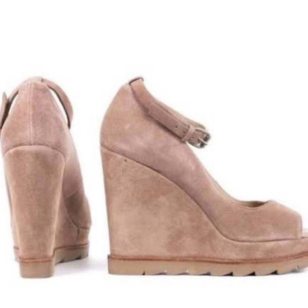 Brunello Cucinelli Tan Wedge Shoes with Suede Finish